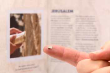 שרשרת אור זהב 14 קראט עם ננו תנ"ך ויהלום בתחתית