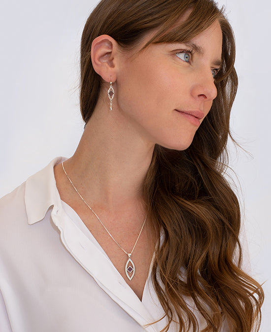 עגילי העין הטובה