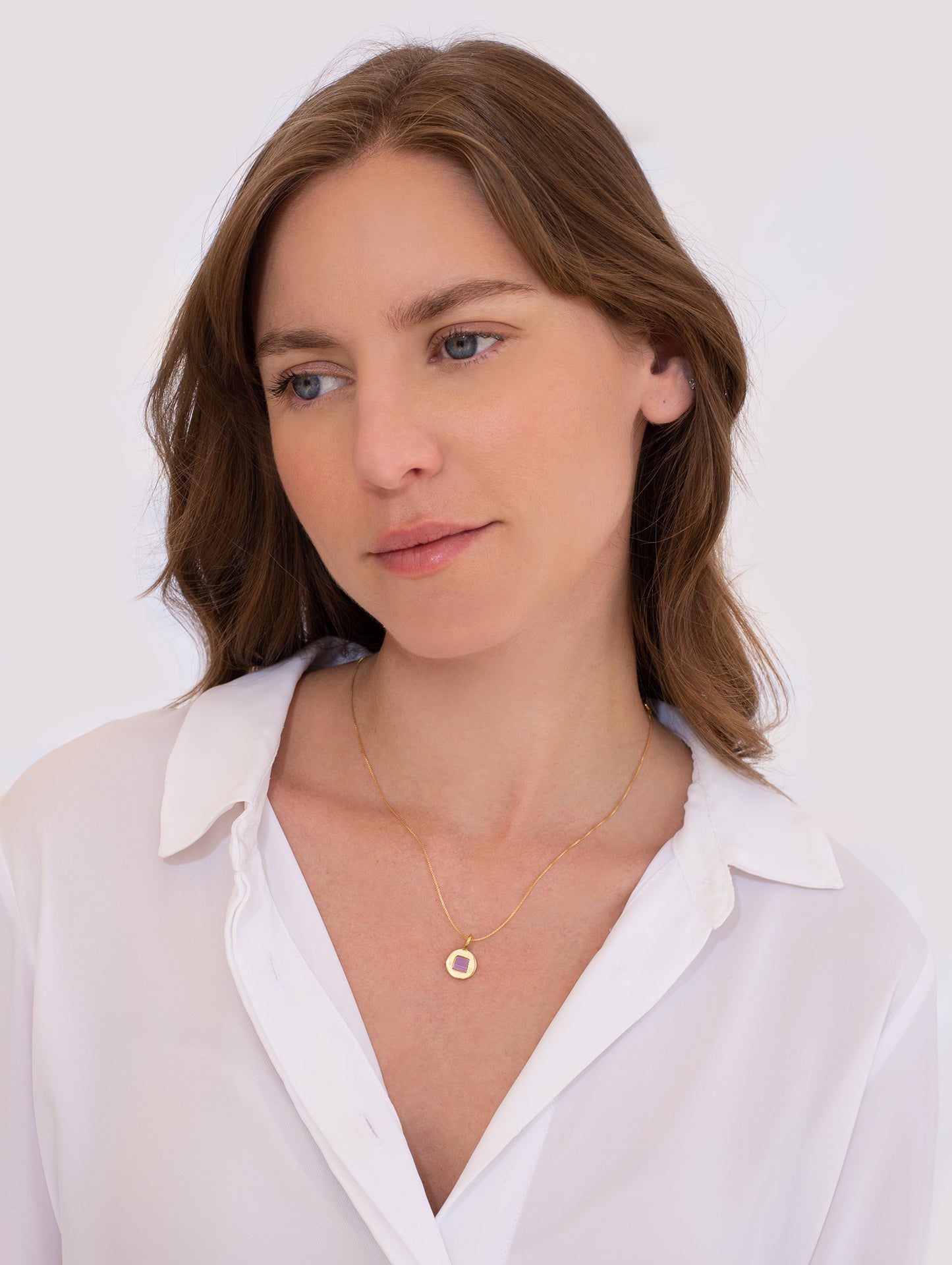 תליון עגול מצופה זהב 14 קראט עם שרשרת גולדפילד