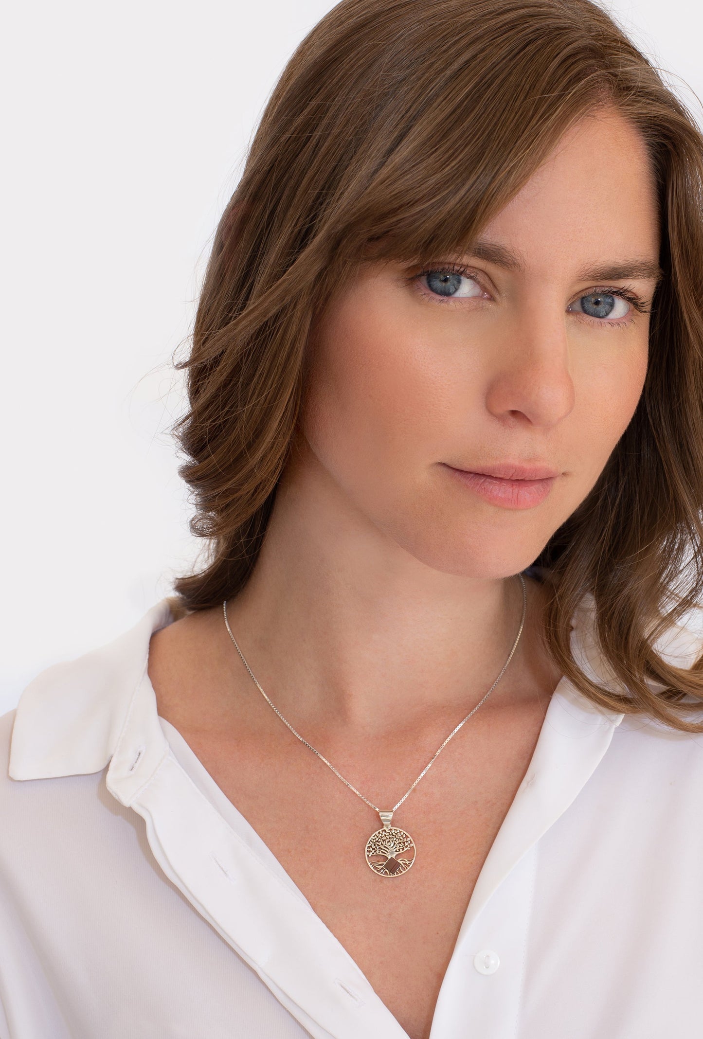 תליון עץ החיים עם ג'רוזלם ננו תנ"ך באמצע הגזע